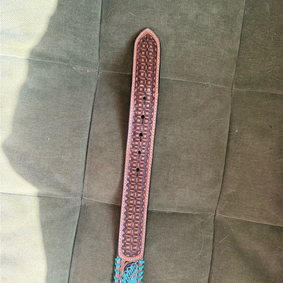 Trinity Ranch purse bundle - Picture 8 of 8